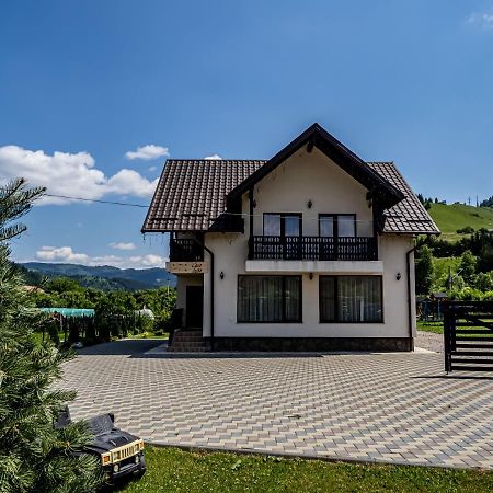Casa Iulia Villa Pojorîta Екстериор снимка