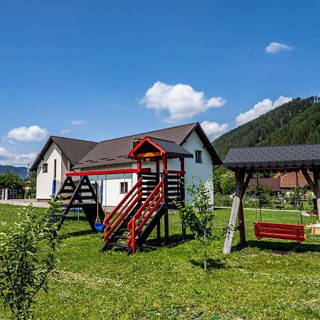 Casa Iulia Villa Pojorîta Екстериор снимка