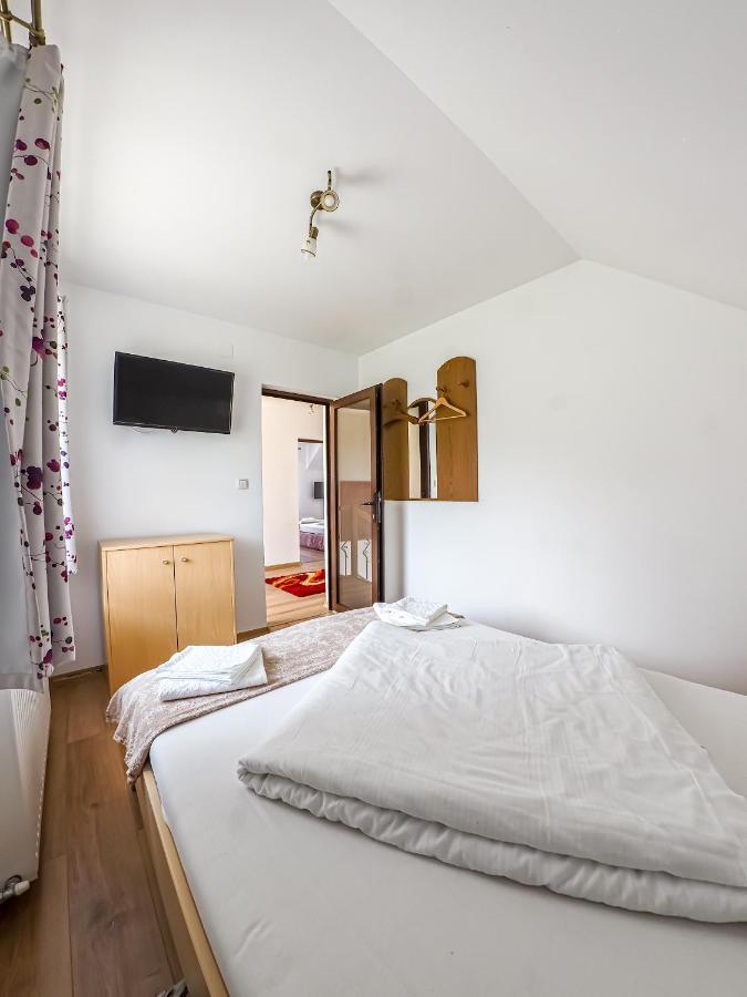 Casa Iulia Villa Pojorîta Екстериор снимка